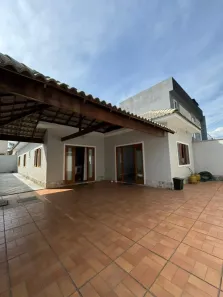 Casa com 3 Quartos à venda, 200m² no Vila Santa Alice, Duque de Caxias