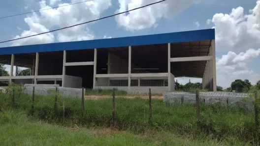 Galpão/Depósito/Armazém para alugar, 1600m² no , Salto de Pirapora
