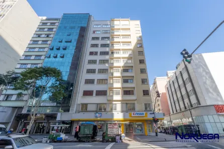 Sala Comercial para alugar, 67m² no Centro, Curitiba