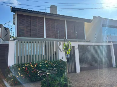 Casa com 3 Quartos à venda, 206m² no Lago Parque, Londrina
