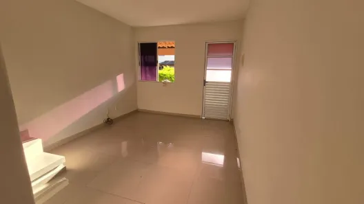Casa de Condomínio com 2 Quartos à venda, 60m² no Guaratiba, Rio de Janeiro