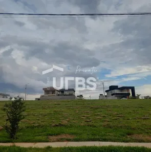Lote/Terreno à venda, 300m² no Parqville Quaresmeira, Trindade