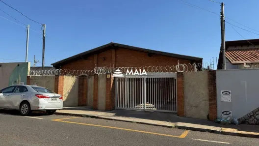 Casa com 3 Quartos à venda, 183m² no Olinda, Uberaba