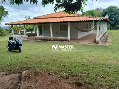 Fazenda/Sítio com 3 Quartos à venda, 150m² no Centro (Padre Nóbrega), Marília