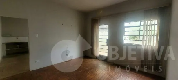 Casa com 2 Quartos para alugar, 72m² no Nossa Senhora Aparecida, Uberlândia