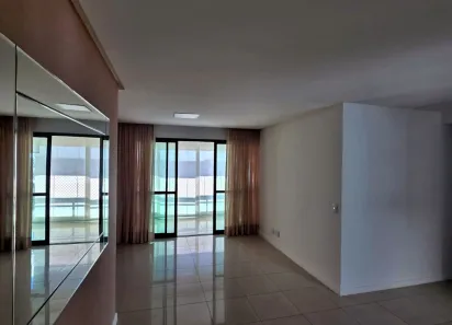 Apartamento com 3 Quartos para alugar, 112m² no Patamares, Salvador