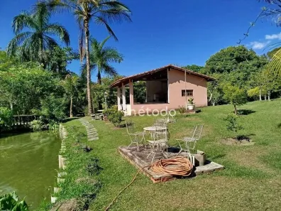 Fazenda/Sítio com 3 Quartos à venda, 400m² no Veraneio Irajá, Jacareí