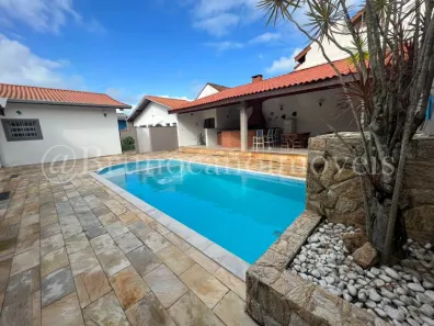 Casa com 3 Quartos à venda, 319m² no Centro, Peruíbe