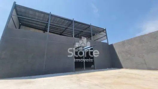 Galpão/Depósito/Armazém para alugar, 380m² no Osvaldo Rezende, Uberlândia