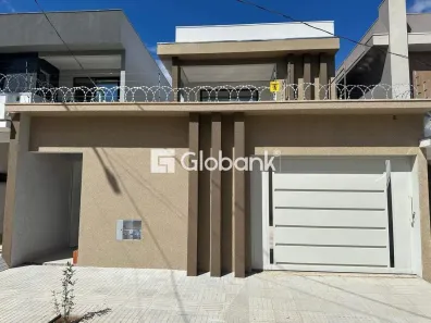 Casa com 3 Quartos à venda, 230m² no Ibituruna, Montes Claros