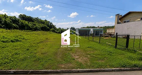 Lote/Terreno à venda, 300m² no São Giácomo, Caxias do Sul