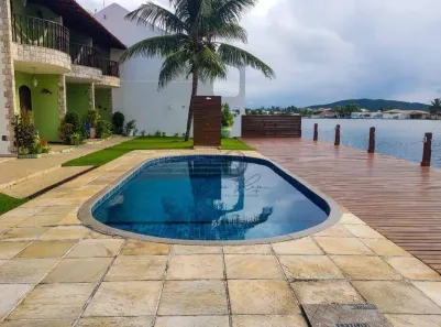 Casa de Condomínio com 2 Quartos à venda, 92m² no Ogiva, Cabo Frio