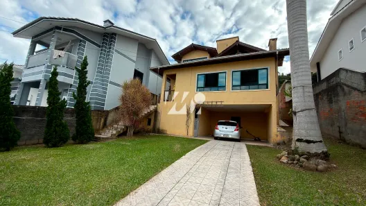 Casa com 3 Quartos à venda, 215m² no Pedra Branca, Palhoça