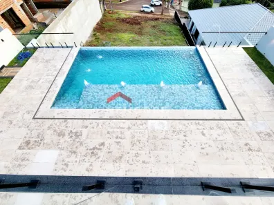 Sobrado com 5 Quartos à venda, 670m² no Porto Meira, Foz do Iguaçu