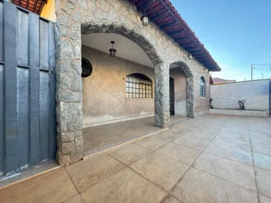 Casa com 2 Quartos à venda, 374m² no Milionários (Barreiro), Belo Horizonte