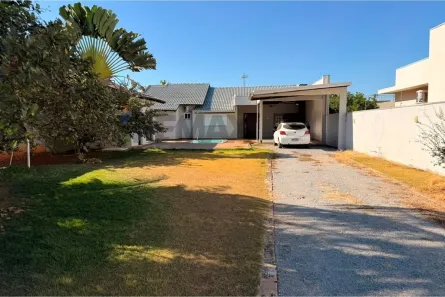 Casa com 3 Quartos à venda, 270m² no Bandeirantes, Lucas do Rio Verde