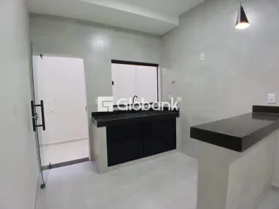 Apartamento com 3 Quartos à venda, 85m² no Vila Guilhermina, Montes Claros