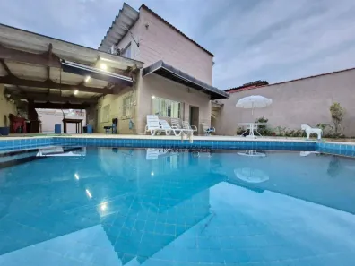 Sobrado com 4 Quartos à venda, 360m² no Enseada, Guarujá