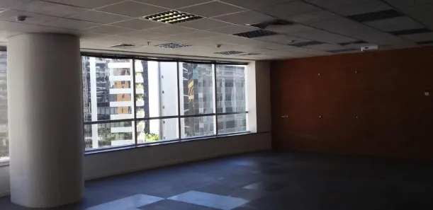 Sala Comercial para alugar, 275m² no Vila Olímpia, São Paulo