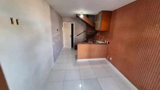 Casa de Condomínio com 2 Quartos para alugar, 64m² no Stella Maris, Salvador
