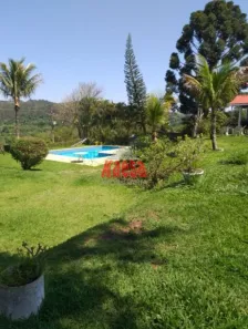Fazenda/Sítio com 4 Quartos à venda, 600m² no Batatuba, Piracaia