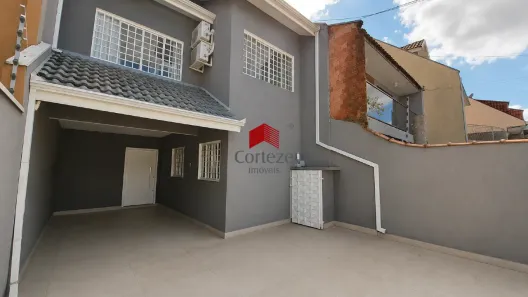 Sobrado com 3 Quartos à venda, 152m² no Guabirotuba, Curitiba