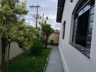 Casa com 3 Quartos à venda, 245m² no Ouro Preto, Belo Horizonte