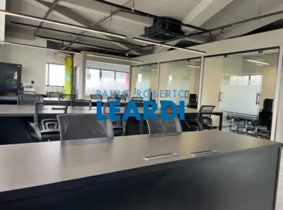 Sala Comercial para alugar, 130m² no Mirandópolis, São Paulo