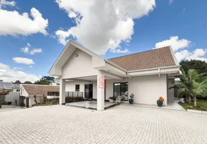 Casa com 4 Quartos à venda, 695m² no Butiatuvinha, Curitiba