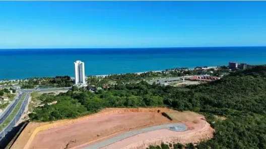 Lote/Terreno à venda, 590m² no Jacarecica, Maceió
