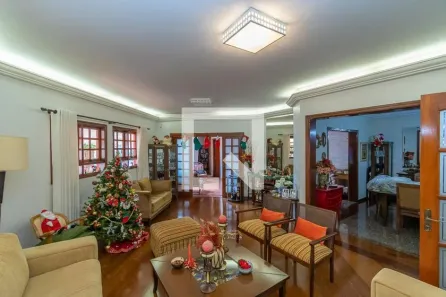 Casa com 4 Quartos à venda, 300m² no Jardim São Carlos, Campinas