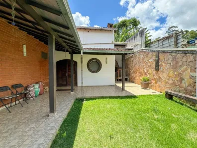 Casa com 3 Quartos à venda, 7687m² no São Pedro, Juiz de Fora