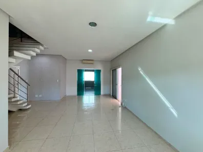 Casa de Condomínio com 4 Quartos à venda, 450m² no Aleixo, Manaus