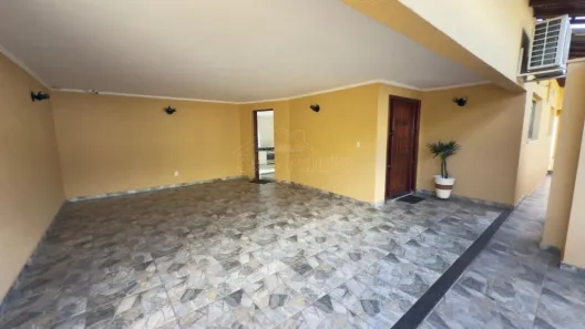 Casa com 3 Quartos para alugar, 214m² no Vila Harmonia, Araraquara