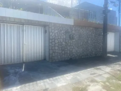 Casa com 5 Quartos à venda, 440m² no Cordeiro, Recife