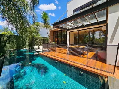 Casa de Condomínio com 3 Quartos à venda, 401m² no América, Joinville