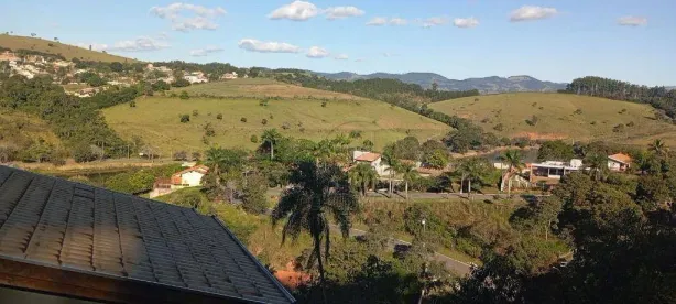 Casa de Condomínio com 3 Quartos à venda, 170m² no Jardim Redentor, Lindóia