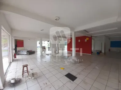 Ponto Comercial com 1 Quarto para alugar, 450m² no Cazeca, Uberlândia