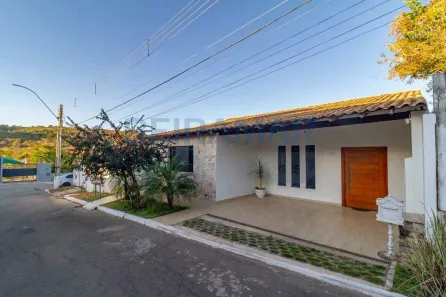 Casa de Condomínio com 3 Quartos à venda, 180m² no Setor Habitacional Jardim Botânico, Brasília