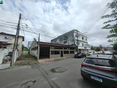 Imóvel Comercial com 4 Quartos à venda, 300m² no Parque Residencial Laranjeiras, Serra