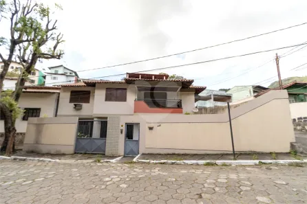 Casa com 6 Quartos à venda, 315m² no Fradinhos, Vitória
