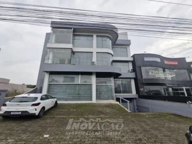 Imóvel Comercial para alugar, 800m² no Cinqüentenário, Caxias do Sul