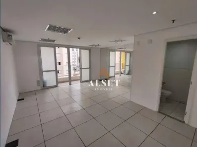 Sala Comercial à venda, 35m² no Vila Regente Feijó, São Paulo