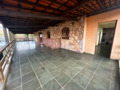 Casa com 4 Quartos para alugar, 110m² no Petrópolis (Barreiro), Belo Horizonte