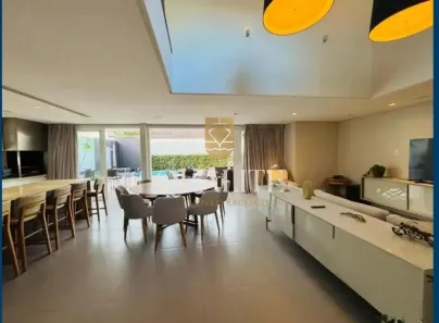 Casa com 3 Quartos à venda, 277m² no Santa Mônica, Florianópolis
