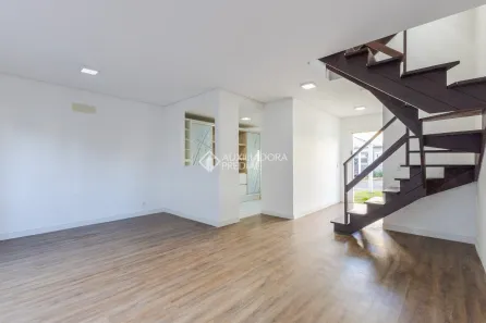 Casa de Condomínio com 3 Quartos para alugar, 160m² no Centro, Canoas