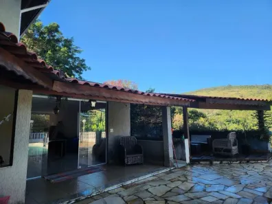 Sobrado com 4 Quartos à venda, 450m² no Pirucaia, Mairiporã