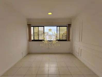Sala Comercial para alugar, 38m² no Centro, Cabo Frio
