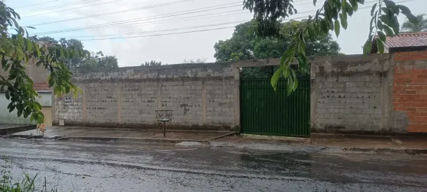 Fazenda/Sítio à venda, 2576m² no Setor Garavelo, Aparecida de Goiânia
