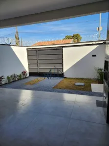 Casa com 3 Quartos à venda, 105m² no Residencial Jardim Canedo III, Senador Canedo